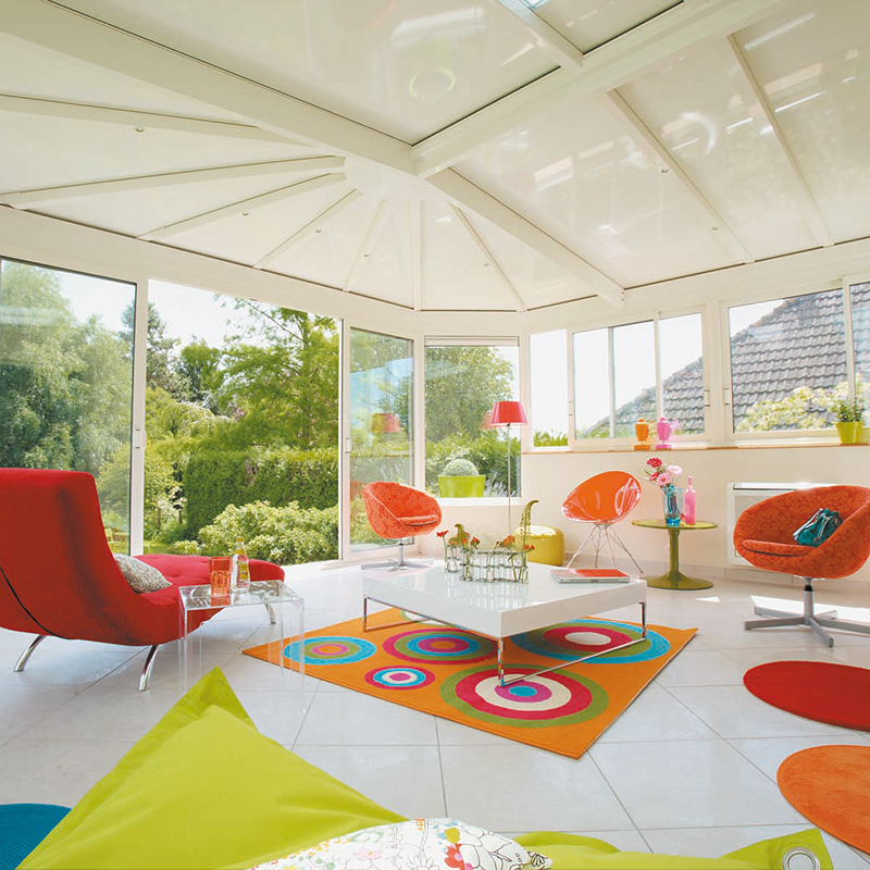 Veranda de una casa con cubierta de paneles sándwich ISOTOIT®